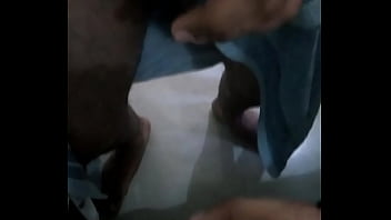 Mostrando meu brinquedo p amiga