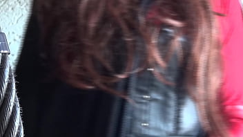 Broke crushing while wearing mask and overknee boots Broke crushing while wearing mask and overknee boots