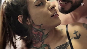 Suruba de amigos parte 01 amigos fazendo uma suruba gostosa após a gravação orgia organizada gostosas na suruba