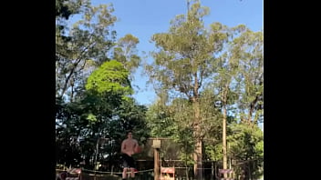 The guys play the rt game i want to play the bskt game every ball i put inos caras fazem rt game quero fazer o bskt ga