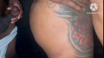 Esposa fica louca com o preto na cabine do carícia