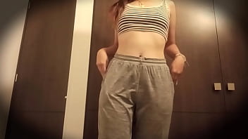 Me encanta masturbarme todas las mañanas antes de ir a la universidad