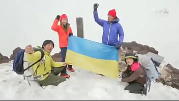 Комарова за зигу так оттарашматили но вы этого не увидете