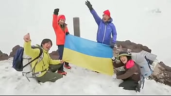 Комарова за зигу так оттарашматили но вы этого не увидете