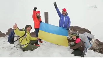 Комарова за зигу так оттарашматили но вы этого не увидете