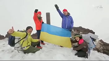 Комарова за зигу так оттарашматили но вы этого не увидете thumbnail