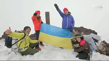 Комарова за зигу так оттарашматили но вы этого не увидете