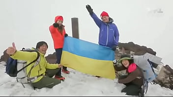 Комарова за зигу так оттарашматили но вы этого не увидете