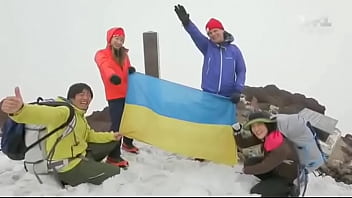 Комарова за зигу так оттарашматили но вы этого не увидете