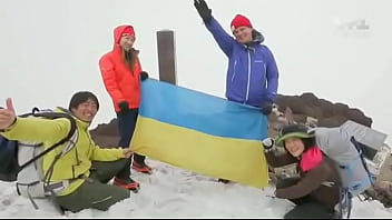 Комарова за зигу так оттарашматили но вы этого не увидете