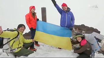 Комарова за зигу так оттарашматили но вы этого не увидете