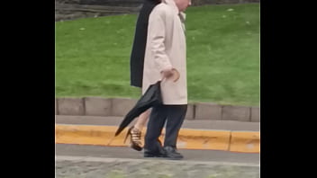 Lic con piernotas y tacones