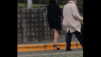 Lic con piernotas y tacones