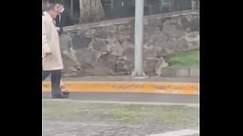 Lic con piernotas y tacones