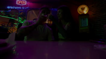 The girl was divorced for intimacy and fucked in a nightclub