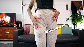 Puffy cameltoe tattoo babe wearing her new white leggings