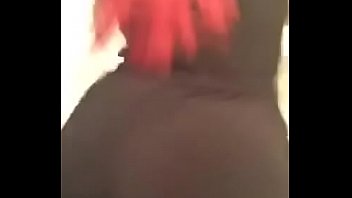 Sexfeene twerking to her favorite songs