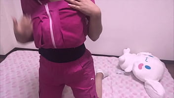 【素人】沢山ももかのおっぱい舐めて。私も大きいおちんぽ挿れられてる想像してオナニーします。気持ちい…