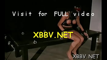 Slender diva cums for you