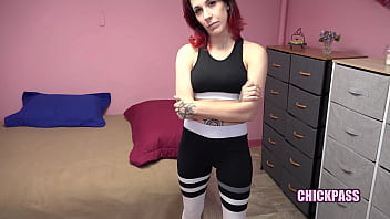 Logan gets head from yoga hottie scarlett foxx