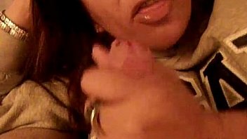 Argenta pete y traga