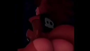 Una chica le dan pracer