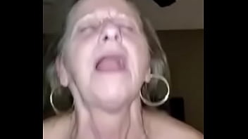 Grand ma cogiendo duro