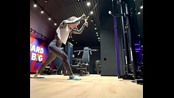 Challenge accepted the friend you send this video who can do the split goes to the gym is invited to participate in the