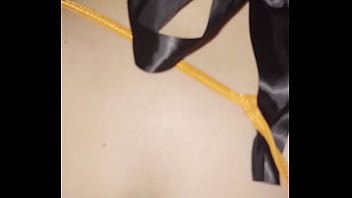 De retour à l'hôtel mais cette soirée m'a beaucoup excitée et je ne peux