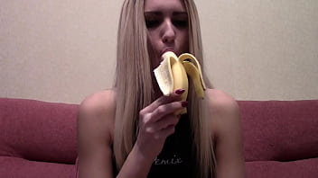 Jenny b 19 yr old blonde non nude sfw webcam