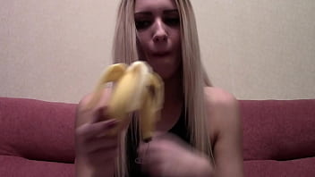 Jenny b 19 yr old blonde non nude sfw webcam