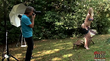 Blonde beauty gets horny