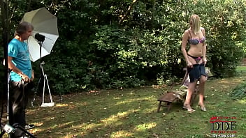 Blonde beauty gets horny