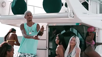 Putaria em pagode sacanagem total