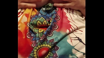 Shaking and bouncing tits