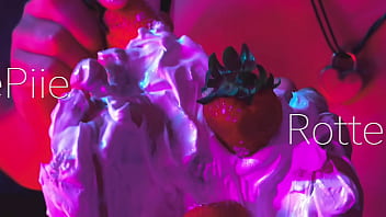 Bbw foot whipped cream toes licking & sucking