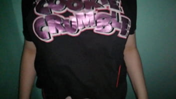 Сисястенькая скачет в падике