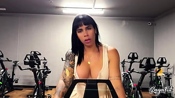 I find a fucking fitness of the gym and i give him the ass sayafit