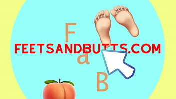 Foot gorgeous college girl feet and ass