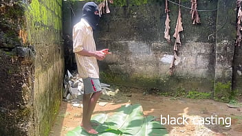 I was so horny that i arrange a backyard fuck date with my landlords daughter in our backyard it turns out so smoothly