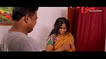 Mallu Servant Seducing House Owner thumbnail