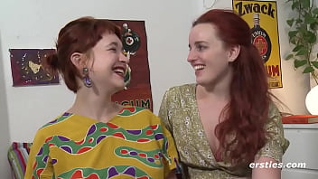 Amateur lesbian babes take turns eating pussy