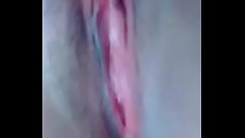 Tocándose ricamente