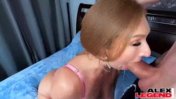 Hot blonde skylar snow causes a milky orgasm to a huge meat