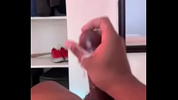 Cumming kik me thelongg