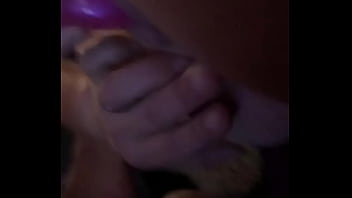 She plays to come on my face while i suck her ass