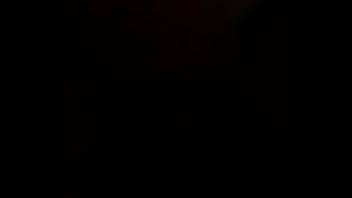 She plays to come on my face while i suck her ass