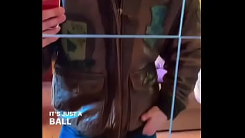 Let me take you back in 80’s #avirex #leather #leatherjacket #gayleather #leathergay #meninlea