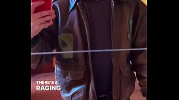 Let me take you back in 80’s #avirex #leather #leatherjacket #gayleather #leathergay #meninlea