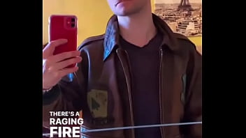 Let me take you back in 80’s #avirex #leather #leatherjacket #gayleather #leathergay #meninlea